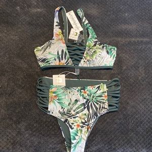 Tinibikini reversible green and flowered highwaisted bikini